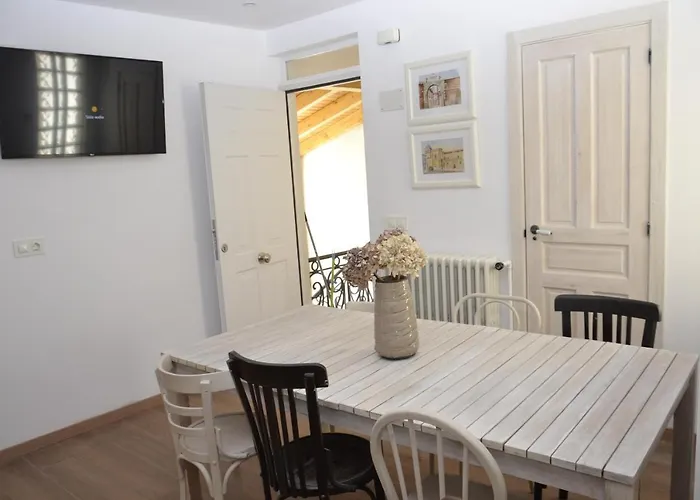 Savala House Leon